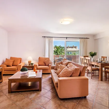 Ośrodek wypoczynkowy Jardim Da Meia 4*