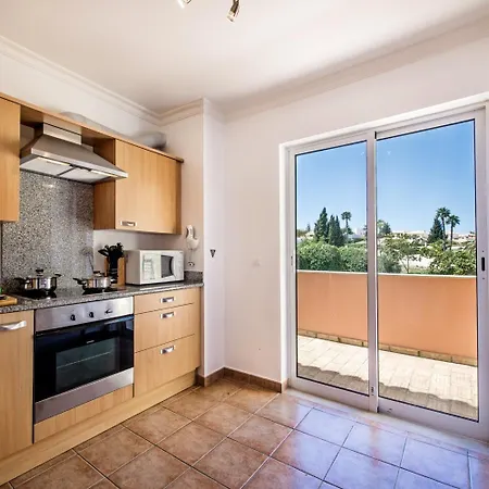 Ośrodek wypoczynkowy Jardim Da Meia 4*