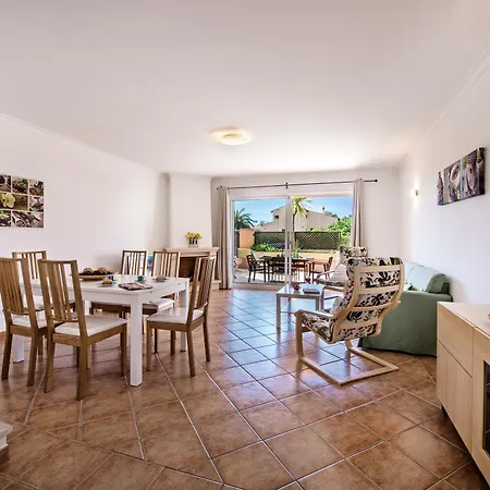 Jardim Da Meia 度假村 4*