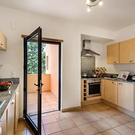 Jardim Da Meia 4* 拉哥斯