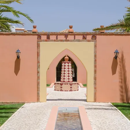 Resort Jardim Da Meia 4*